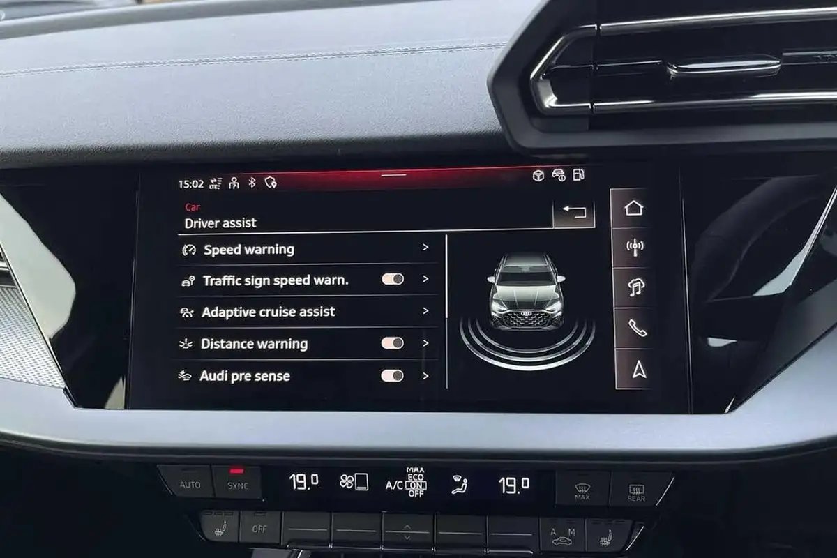 2025-audi-a3-15-30-tfsi-s-line-saloon-4d-big-55