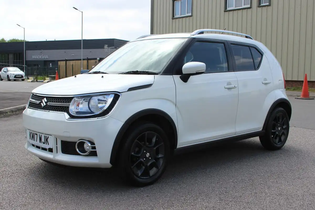2017-suzuki-ignis-12-dualjet-sz5-shvs-big-3