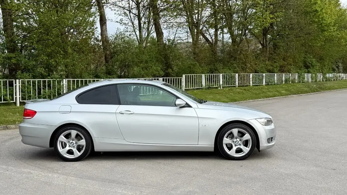 2007-bmw-3-series-20-320i-se-coupe-2d-auto-big-4