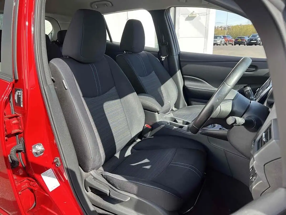 2021-nissan-leaf-e-acenta-big-21