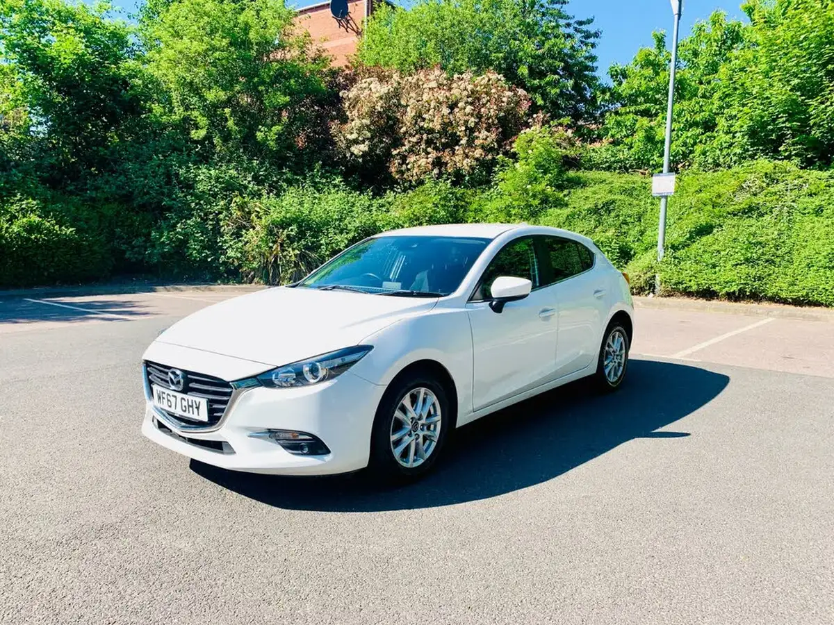 2017-mazda-mazda3-15td-se-l-nav-hatchback-5d-big-4