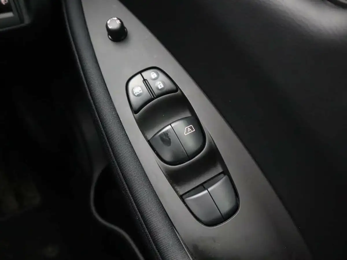 2022-nissan-leaf-e-acenta-big-37