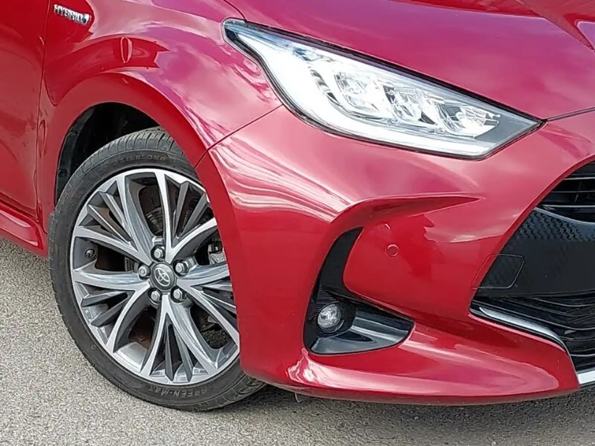 2021-toyota-yaris-15-vvt-i-excel-big-8