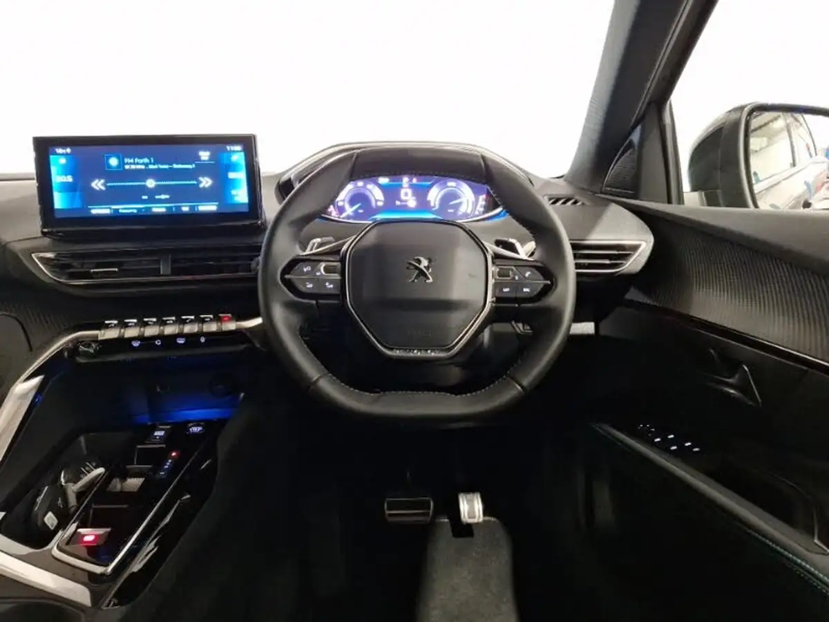 2024-peugeot-5008-suv-12-allure-134bhp-big-6