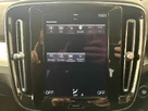 2022-volvo-xc40-15-t3-momentum-small-22