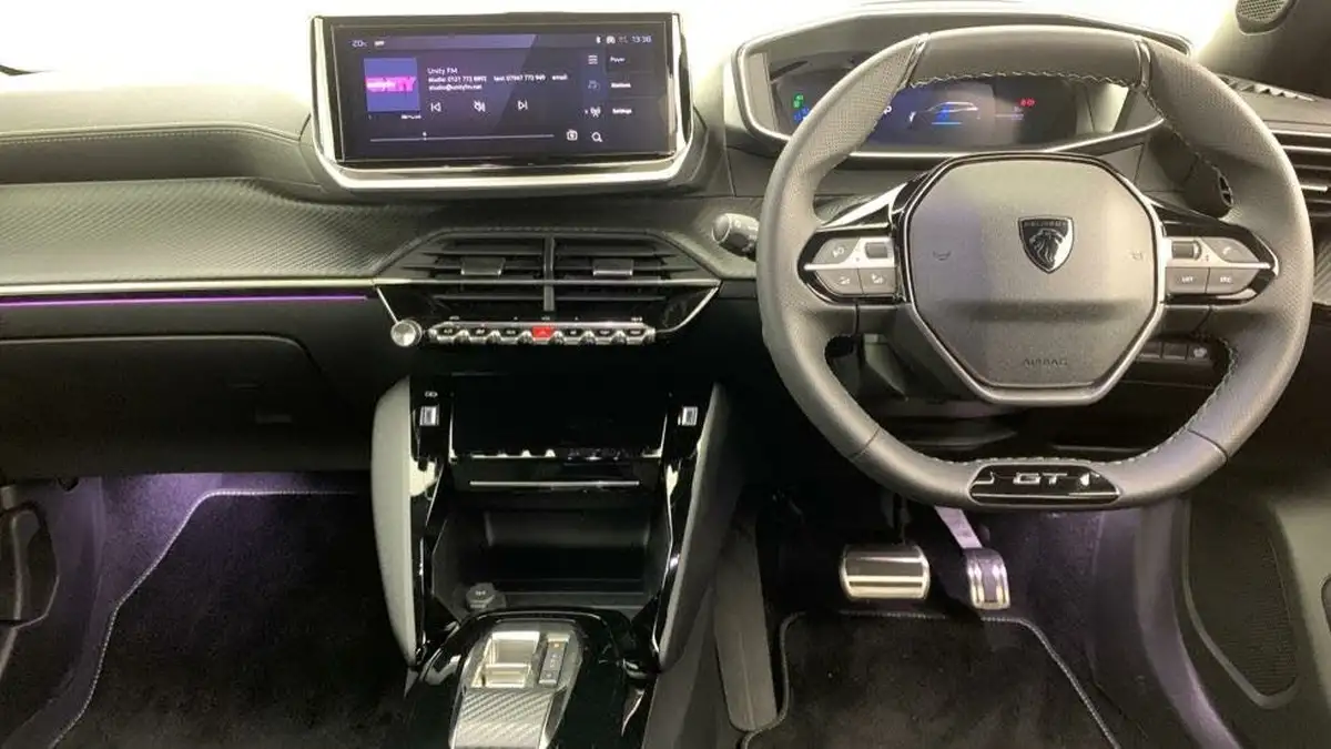 2024-peugeot-2008-suv-e-gt-136ps-50kwh-big-8