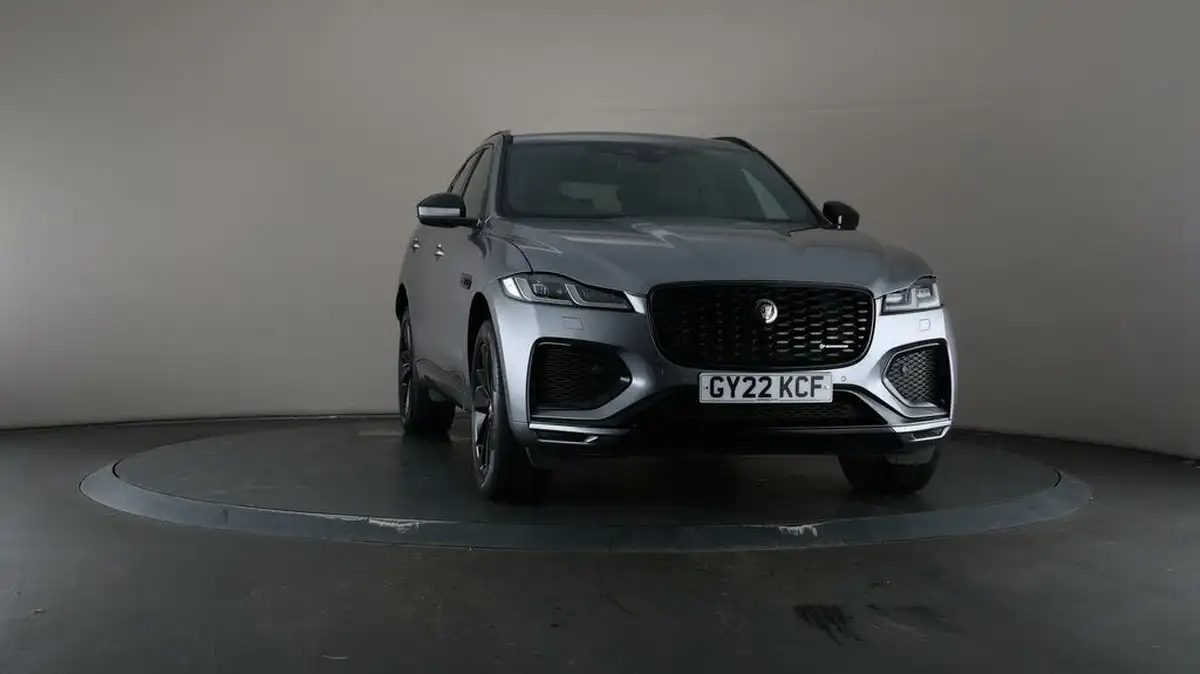 2022-jaguar-f-pace-20-p250-r-dynamic-black-big-51