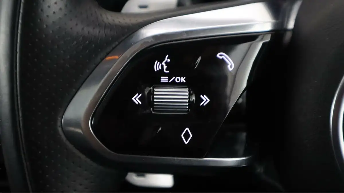 2022-jaguar-f-pace-20-p250-r-dynamic-black-big-23