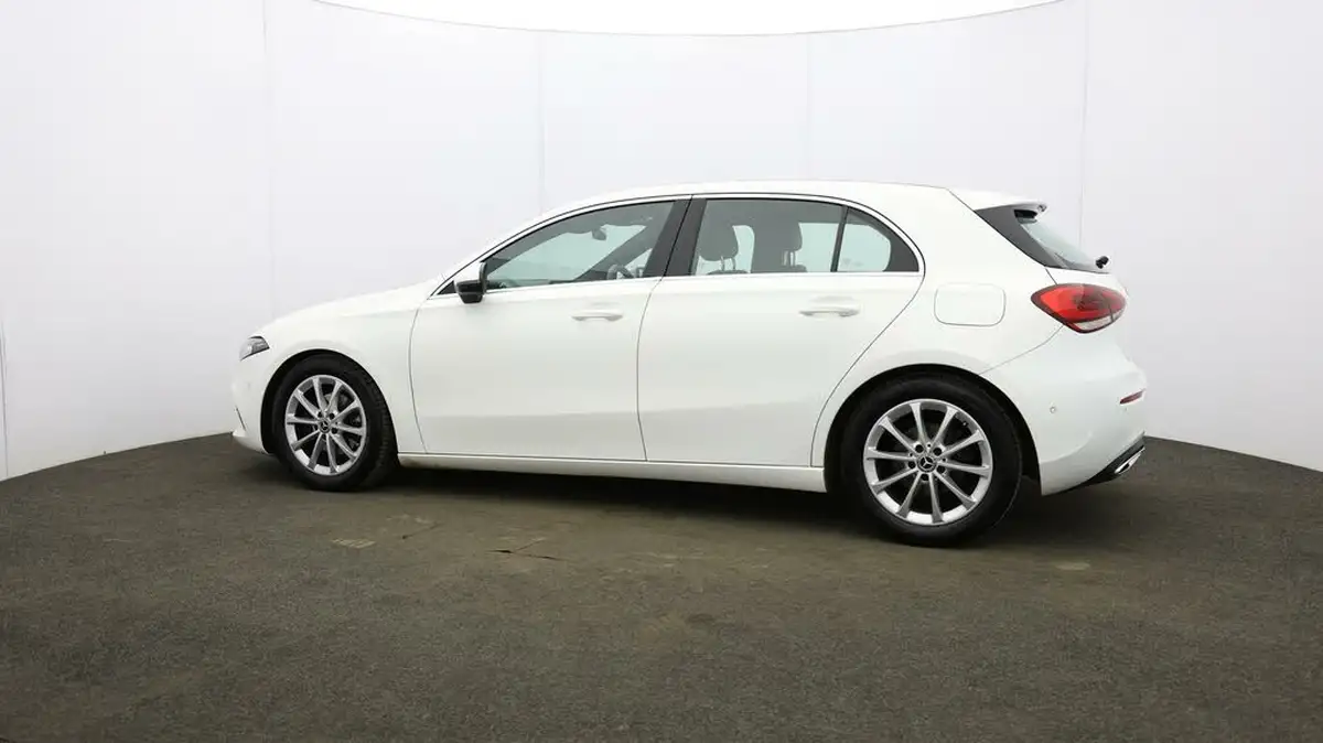 2018-mercedes-benz-a-class-15d-a180d-sport-116ps-executivess-hatchback-5d-7g-dct-big-59