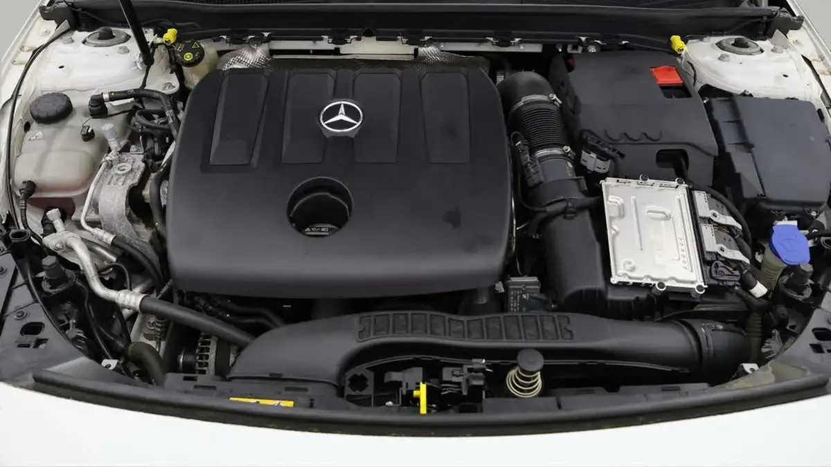 2018-mercedes-benz-a-class-15d-a180d-sport-116ps-executivess-hatchback-5d-7g-dct-big-18