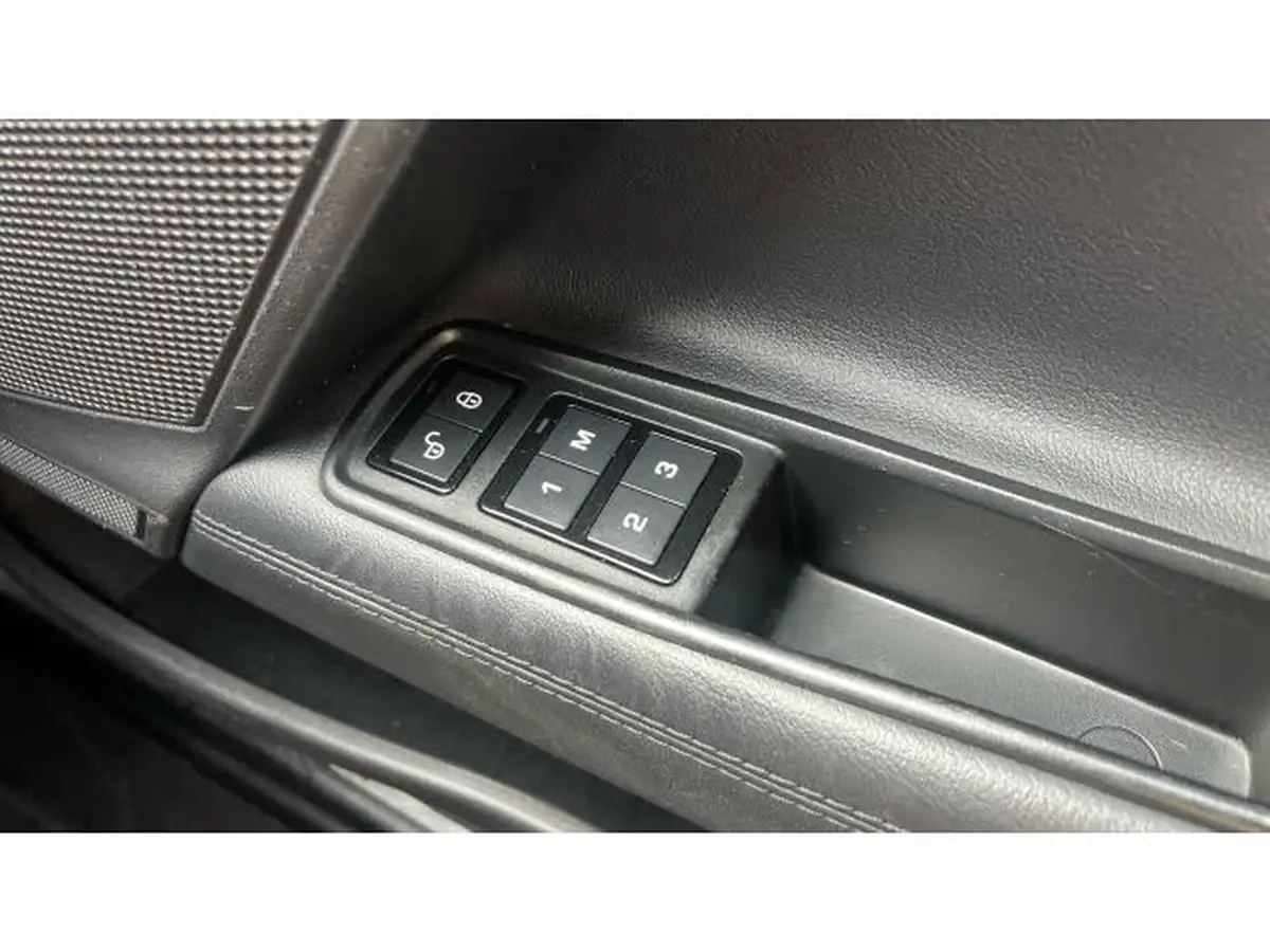 2017-jaguar-xe-20d-portfolio-180ps-ss-1999cc-auto-big-35