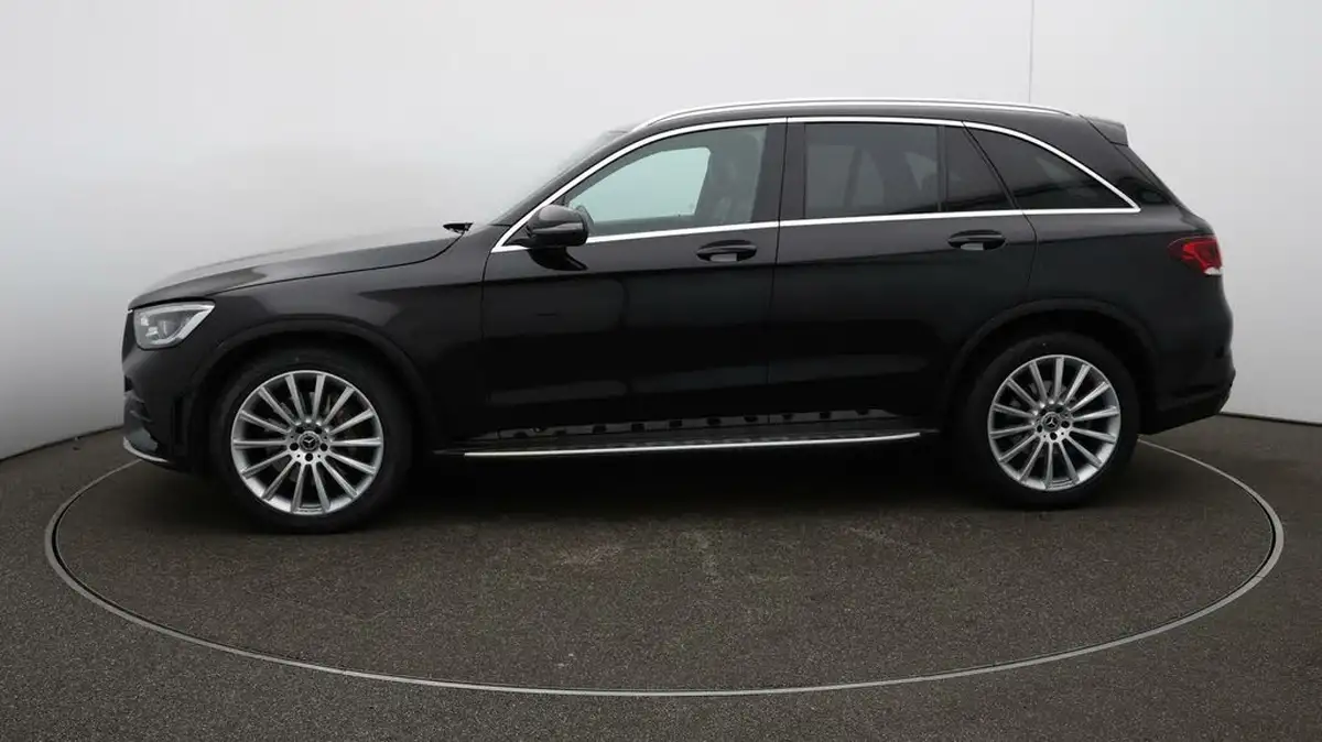 2020-mercedes-benz-glc-class-20d-glc300d-amg-line-premium-station-wagon-5d-big-65