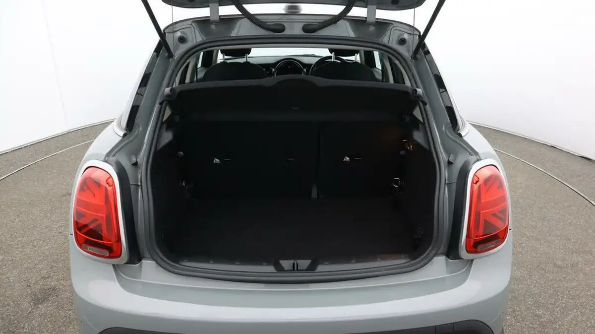 2021-mini-cooper-15-cooper-classic-hatchback-5d-auto-big-17
