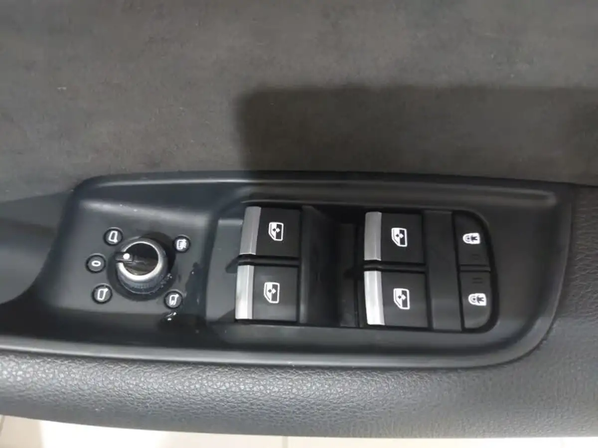 2022-audi-q7-30-55-tfsi-black-edition-big-11