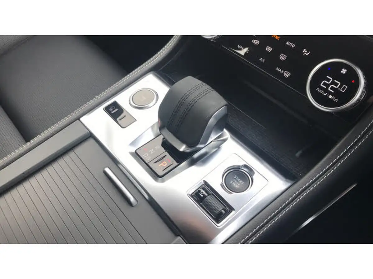 2024-jaguar-f-pace-20-d200-r-dynamic-s-big-12