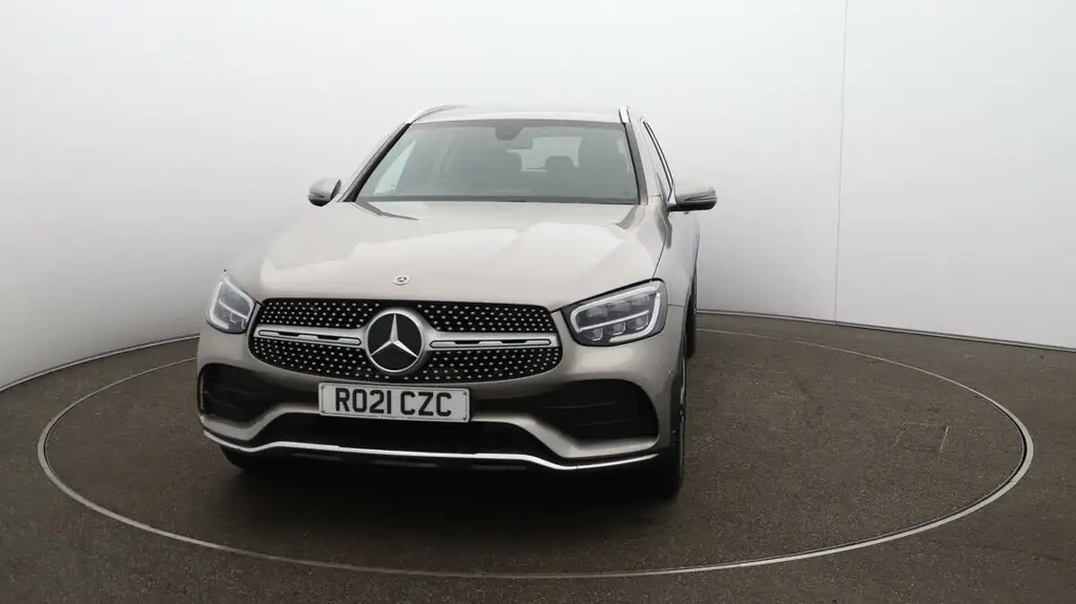 2021-mercedes-benz-glc-class-20d-glc220d-amg-line-station-wagon-5d-1950cc-4matic-plus-big-38