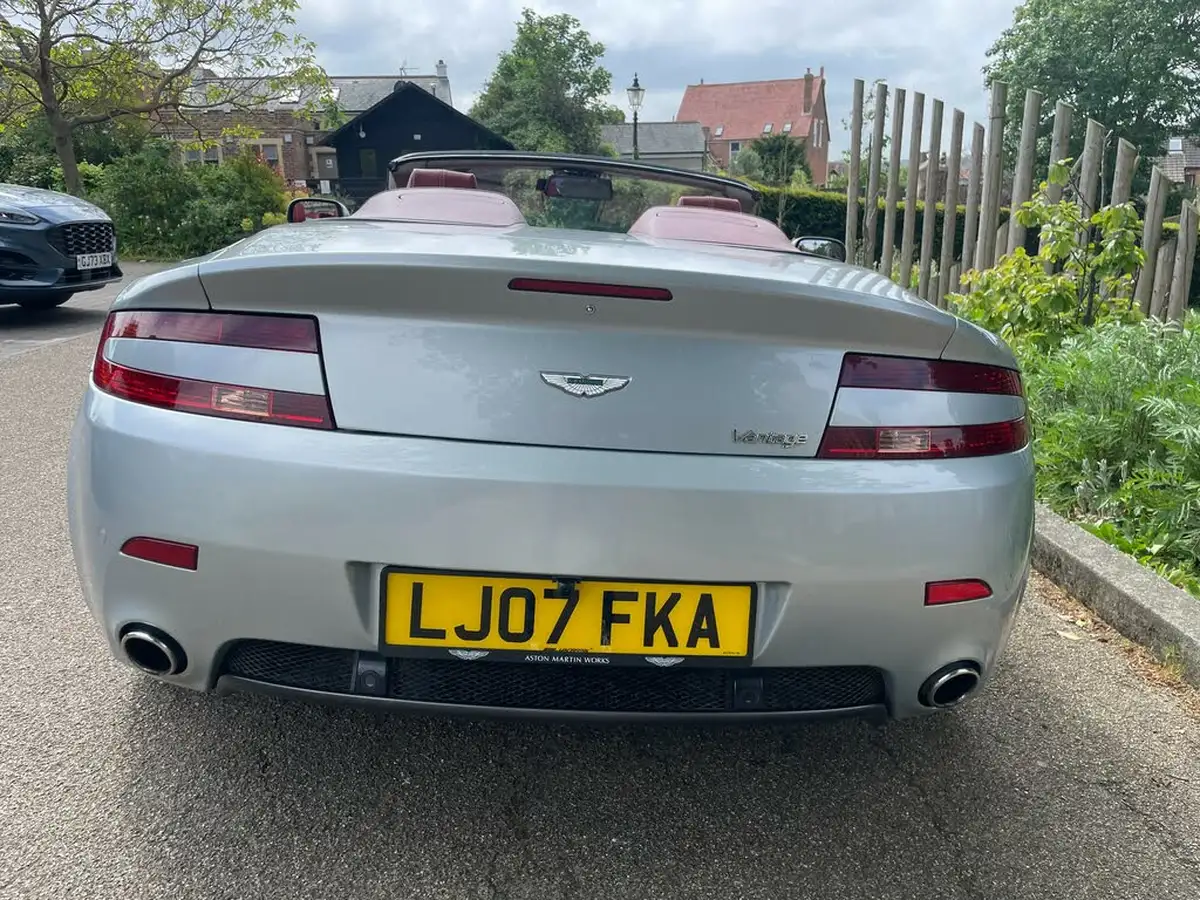 2007-aston-martin-vantage-43-convertible-sportshift-big-4