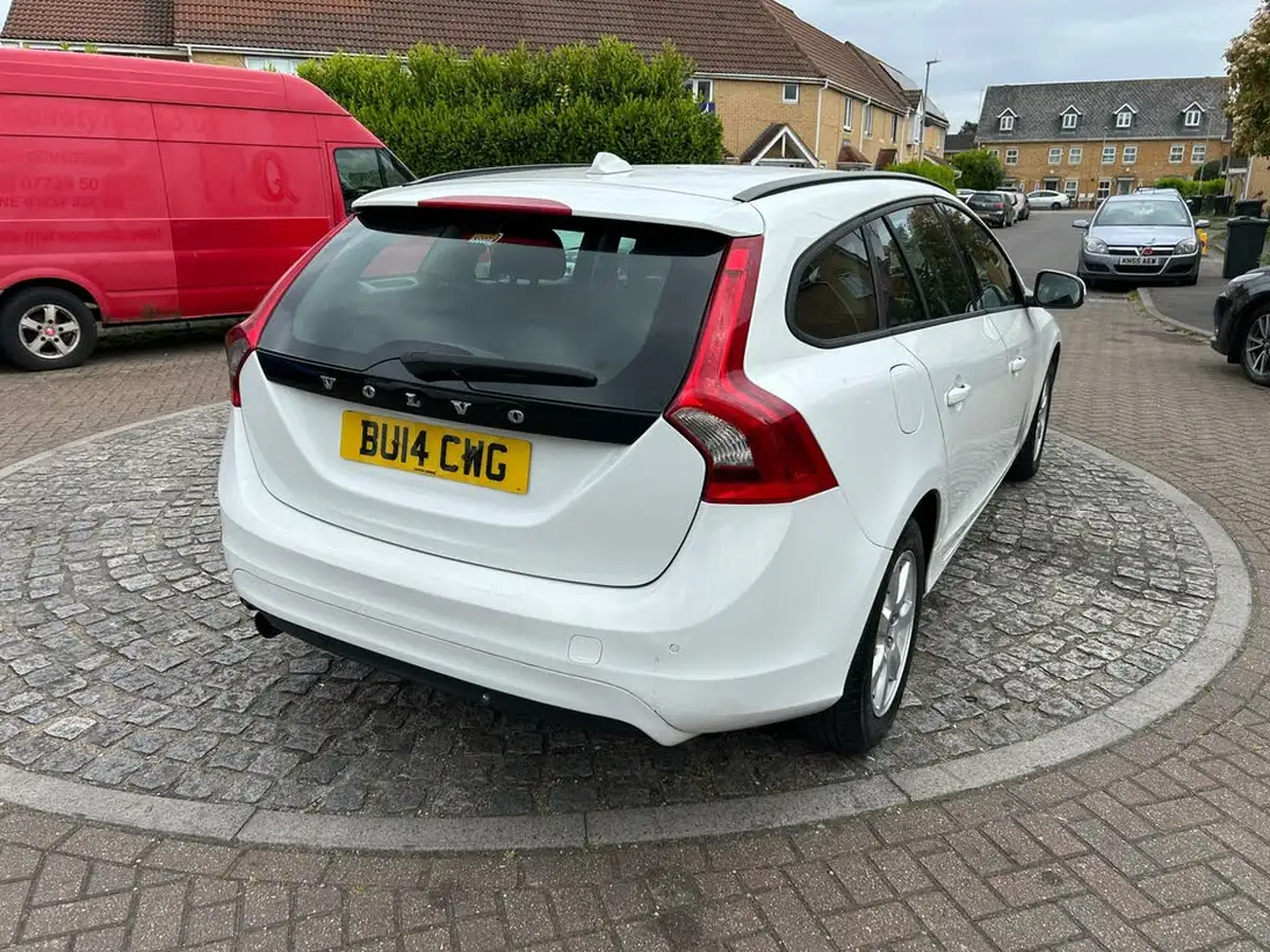 2014-volvo-v60-16td-d2-business-edition-powershift-big-28