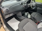 2015-dacia-sandero-12-ambiance-small-15
