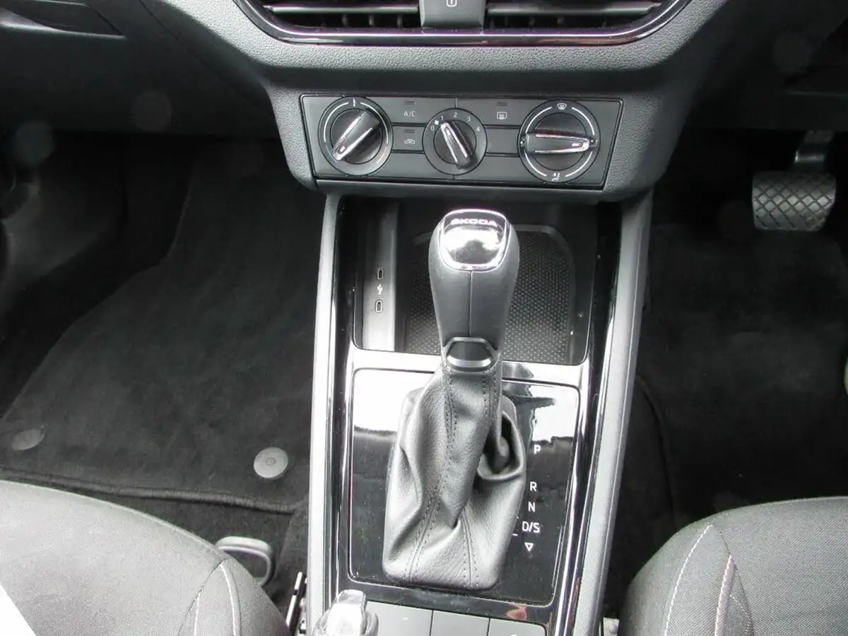 2020-skoda-kamiq-15-tsi-se-dsg-big-10