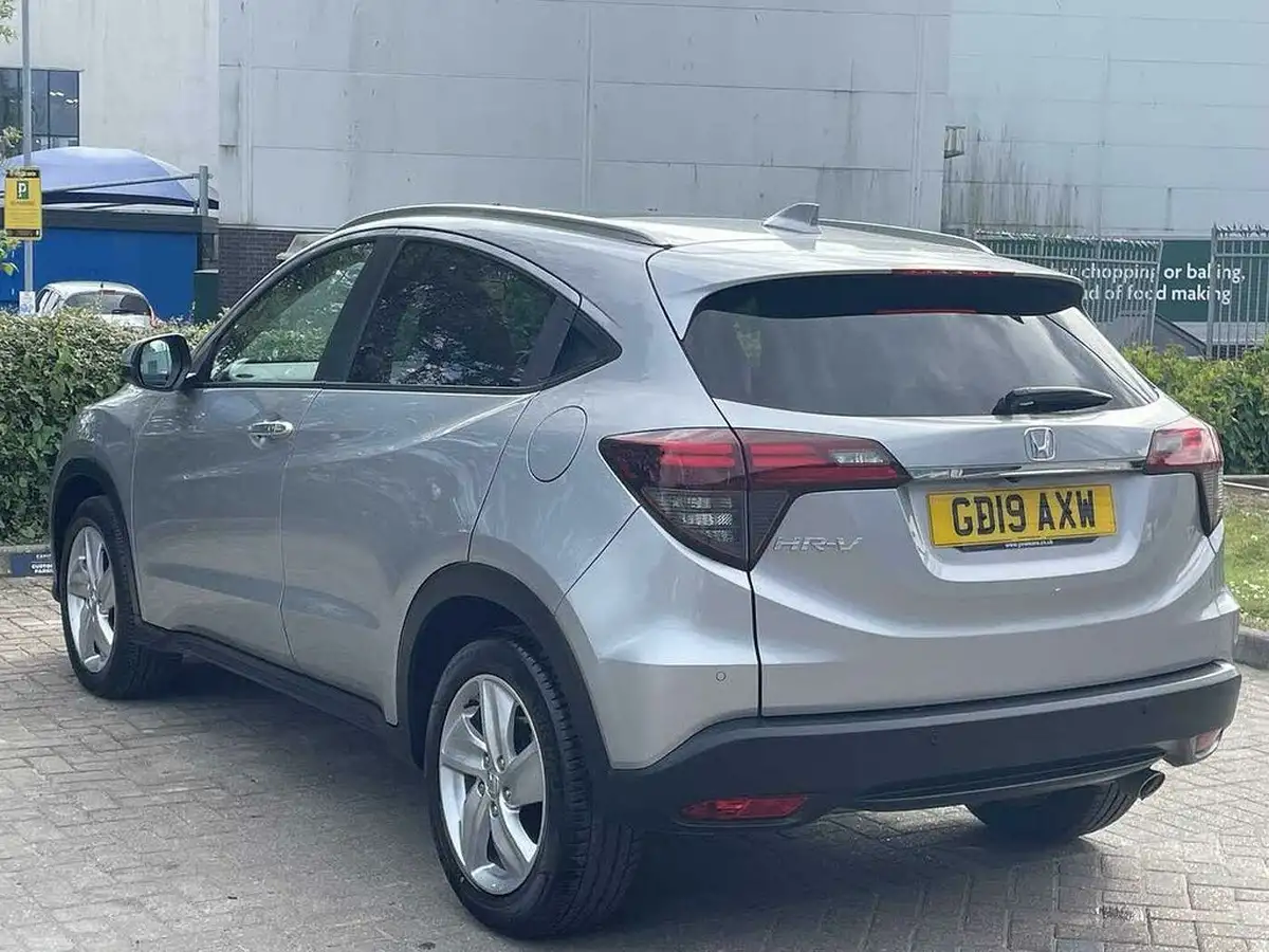 2019-honda-hr-v-15-i-vtec-ex-cvt-big-2