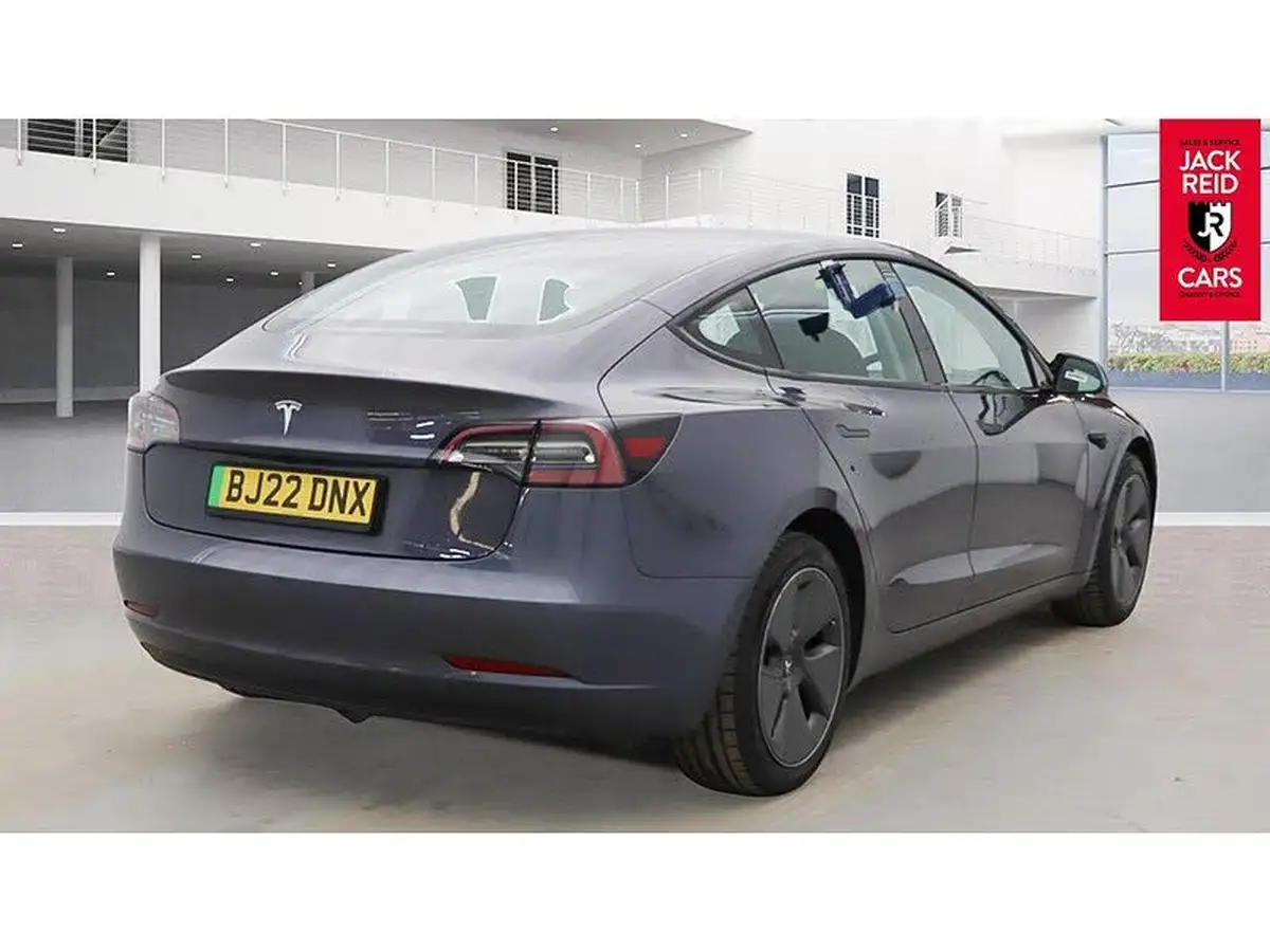2021-tesla-model-3-e-standard-plus-big-2