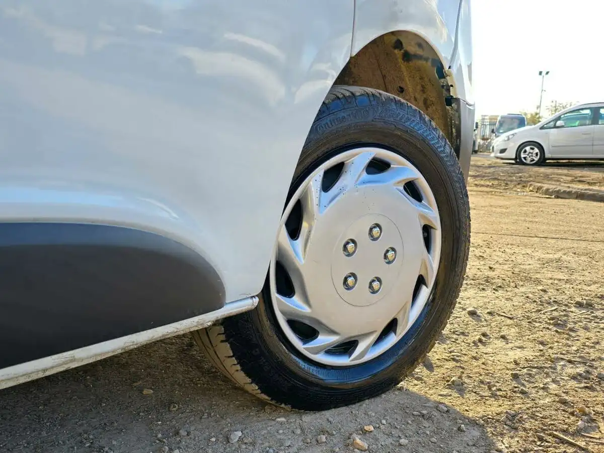 2021-renault-trafic-20dci-ll30-energy-120-business-panel-big-26