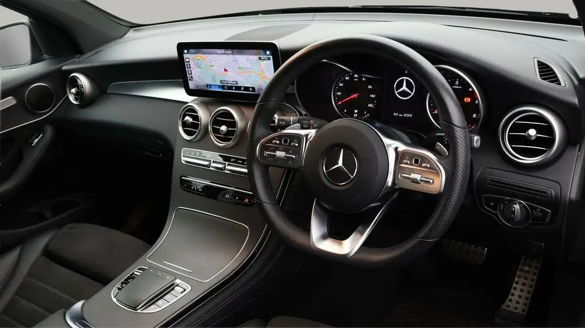 2020-mercedes-benz-glc-class-20d-glc220d-amg-line-station-wagon-5d-4matic-plus-big-8