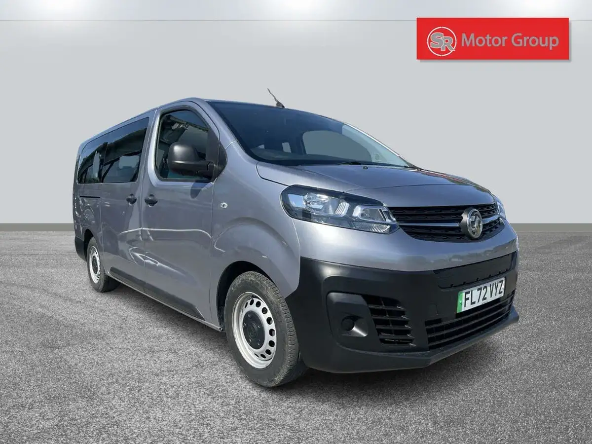 2022-vauxhall-vivaro-life-e-combi-l-9-seat-big-7