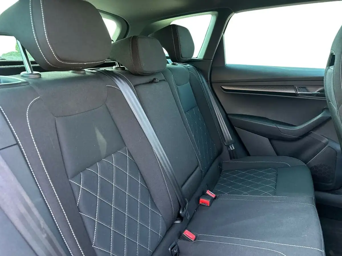 2020-skoda-karoq-20-tsi-sportline-big-10