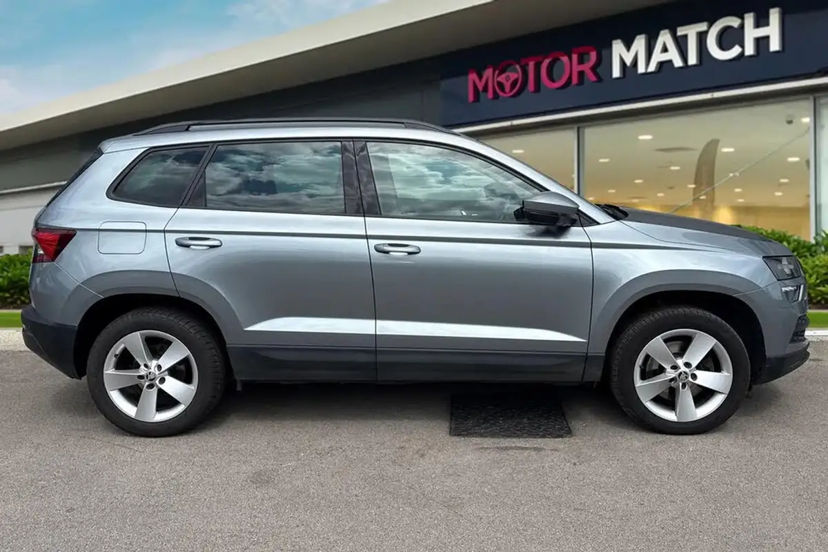 2019-skoda-karoq-20tdi-se-big-2