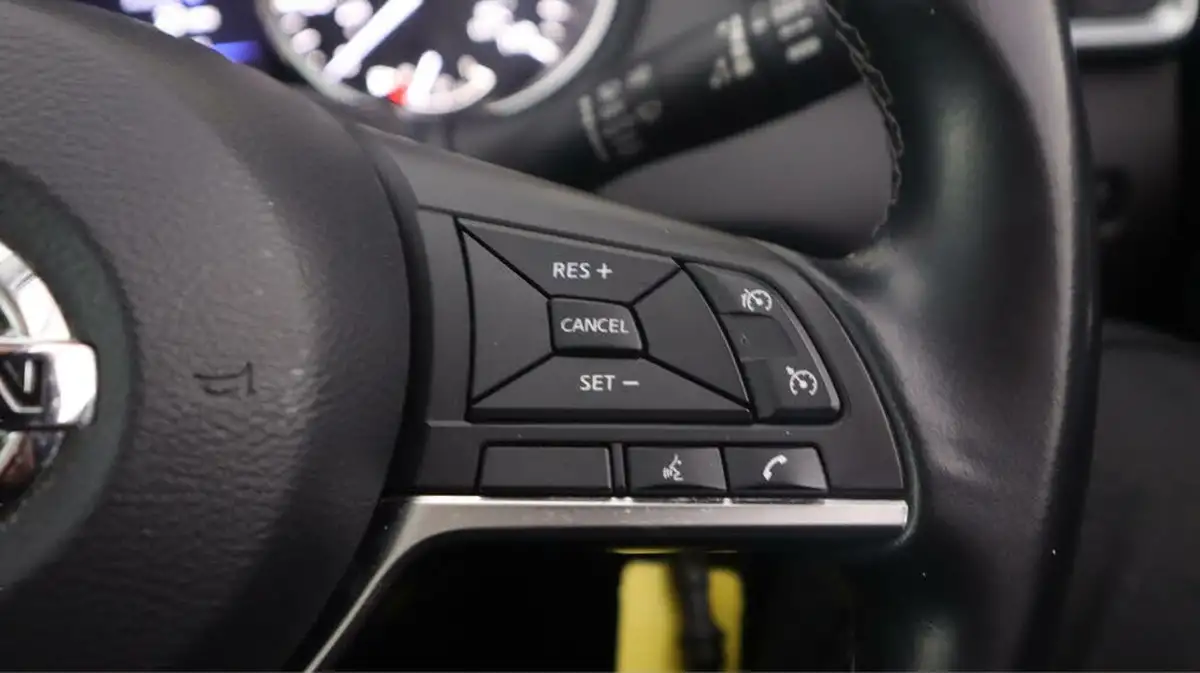 2020-nissan-qashqai-13-dig-t-acenta-premium-140ps-big-23