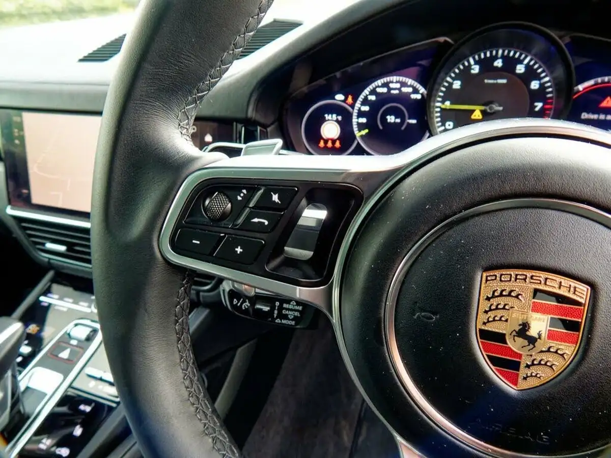 2023-porsche-cayenne-30-v6-e-hybrid-462ps-station-wagon-big-34