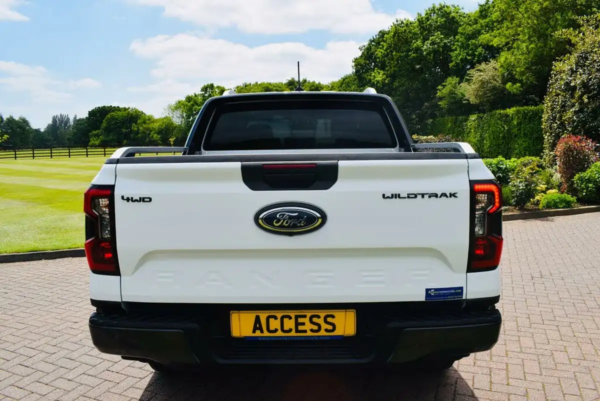 2024-ford-ranger-20-ecoblue-wildtrak-double-cab-205pseu6d-big-3