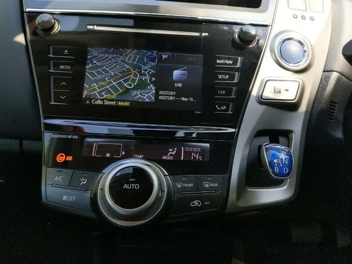 2020-toyota-prius-18-vvt-i-excel-big-12