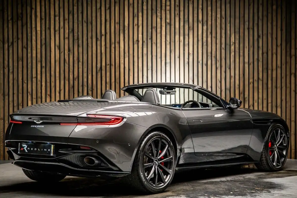 2020-aston-martin-db11-40-v8-503bhp-big-3