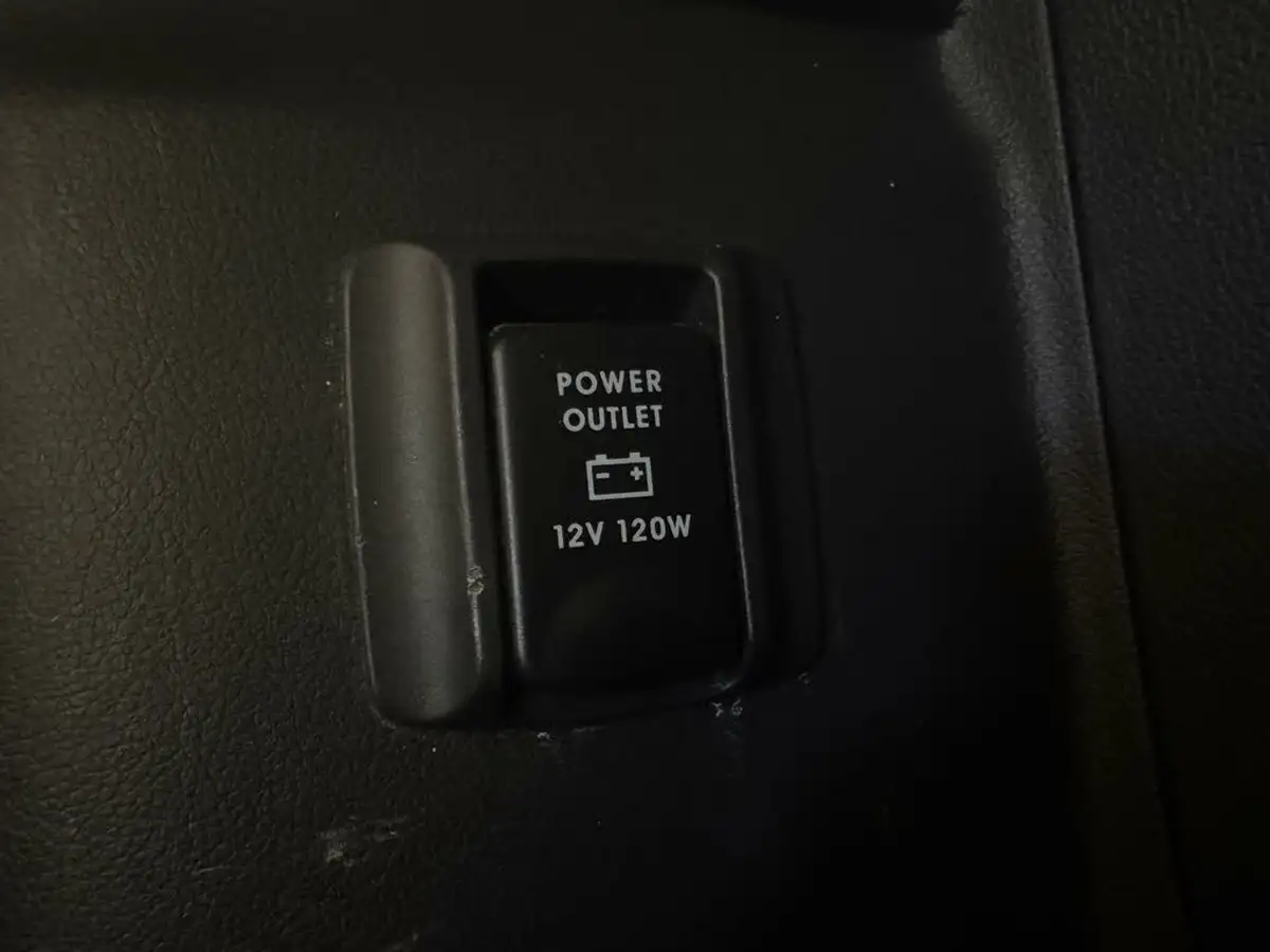 2021-mitsubishi-outlander-24-dynamic-safety-phev-big-15