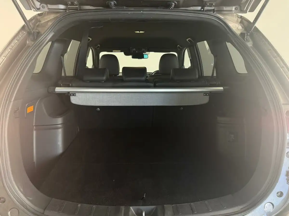 2021-mitsubishi-outlander-24-dynamic-safety-phev-big-39