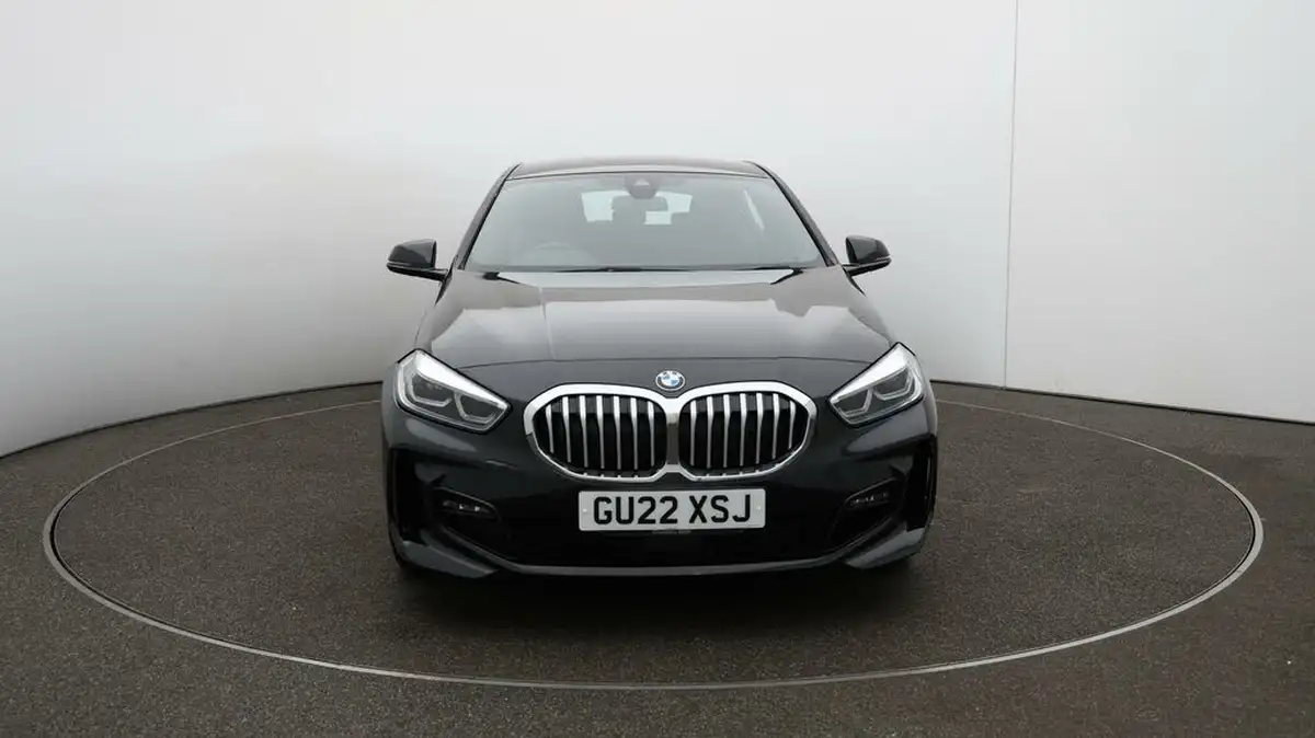 2022-bmw-1-series-15-118i-m-sport-lcp-big-2