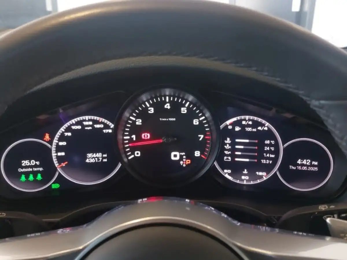 2022-porsche-cayenne-30-v6-platinum-edition-station-wagon-big-8