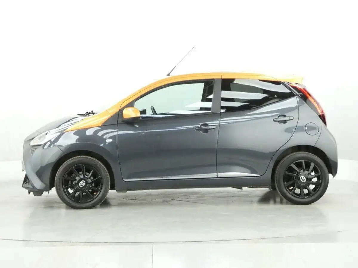 2021-toyota-aygo-10-vvt-i-jbl-edition-x-shift-big-5