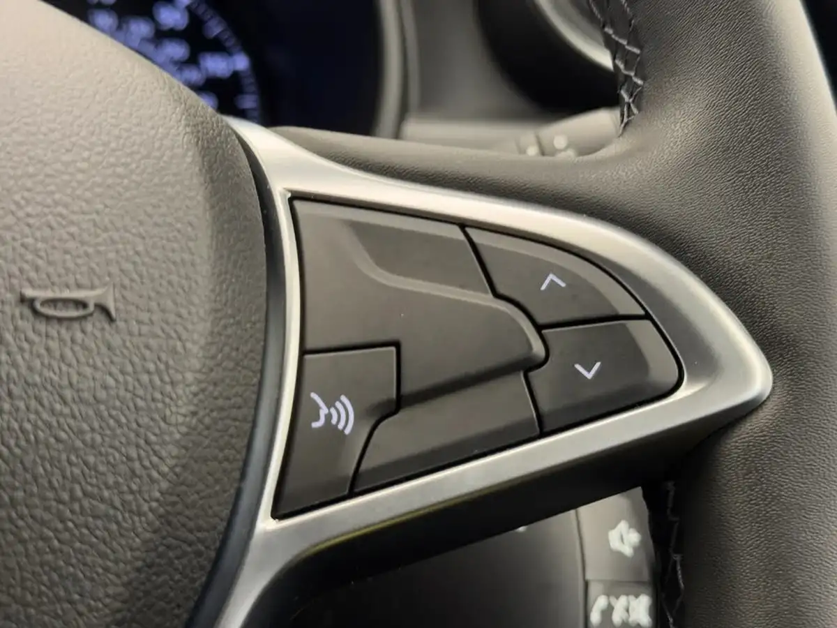2022-dacia-duster-10-tce-comfort-90hpeu6d-4x2-window-van-big-20