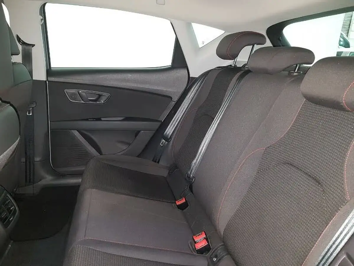 2019-seat-leon-20tdi-fr-hatchback-big-5