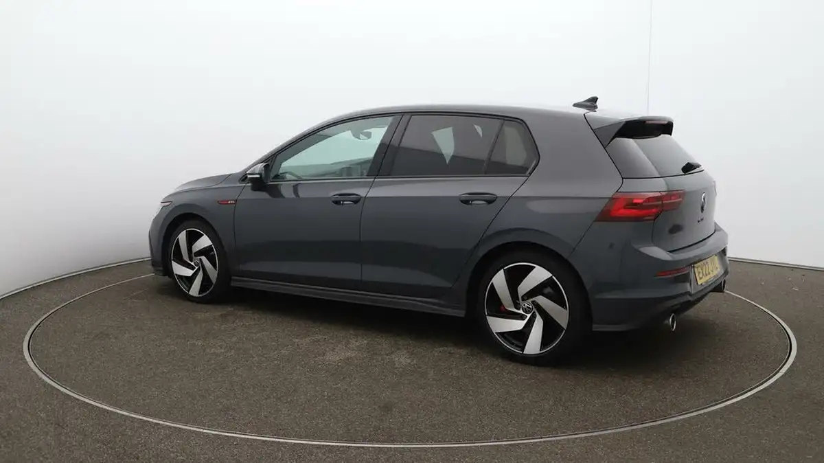 2022-volkswagen-golf-20-tsi-gti-dsg-big-30