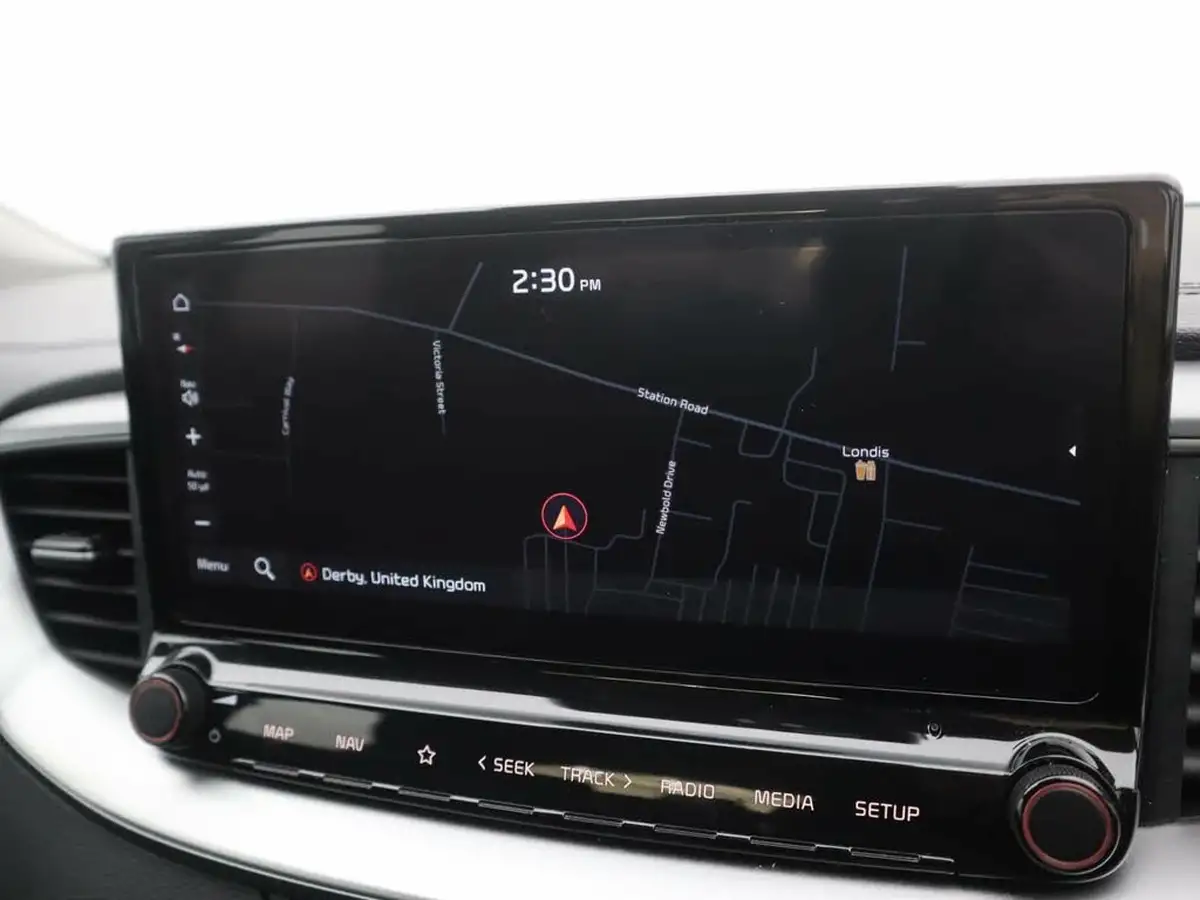 2024-kia-xceed-15-t-gdi-2-138bhp-big-16