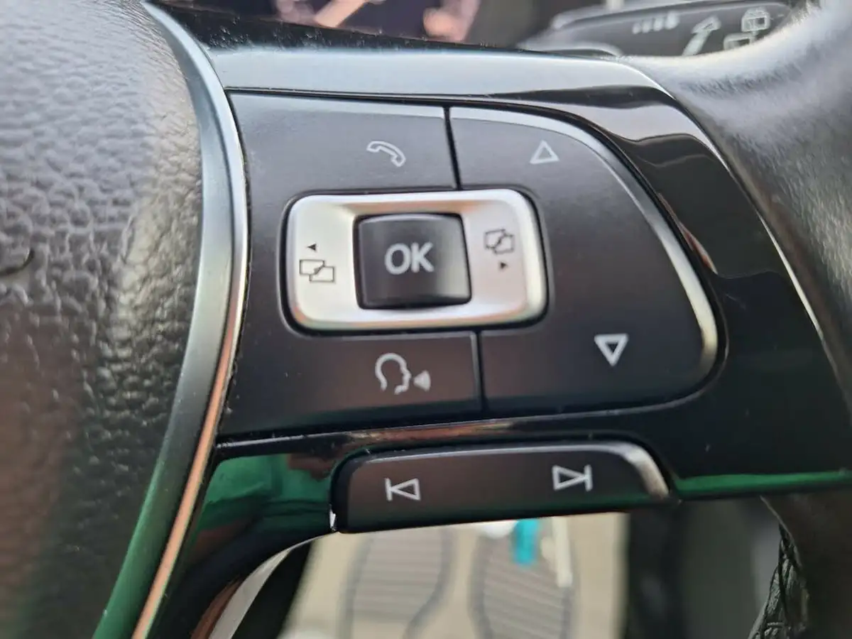 2016-volkswagen-tiguan-20-tsi-sel-dsg-big-56