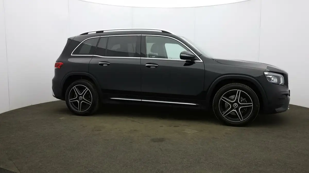 2023-mercedes-benz-glb-class-13-glb200-amg-line-premium-big-52