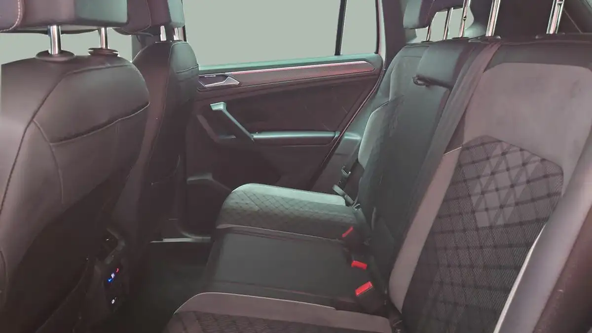 2022-volkswagen-tiguan-15-tsi-r-line-big-35