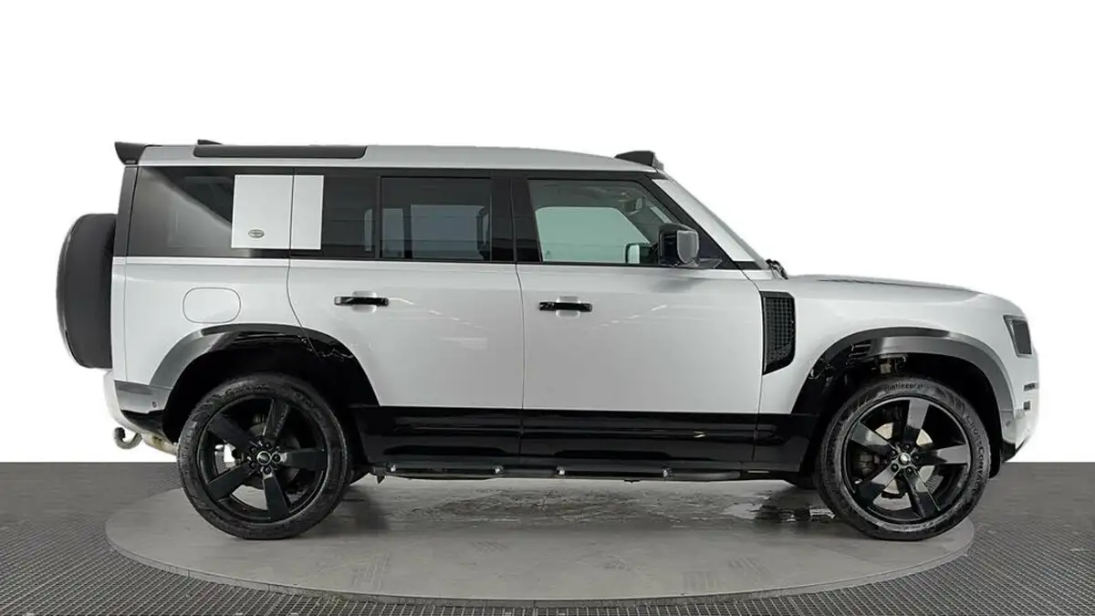 2020-land-rover-110-defender-20-d240-s-110-big-2