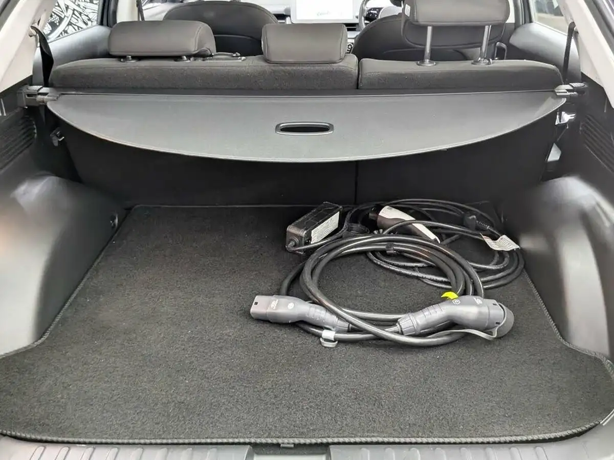 2022-hyundai-ioniq-5-e-se-connect-big-38